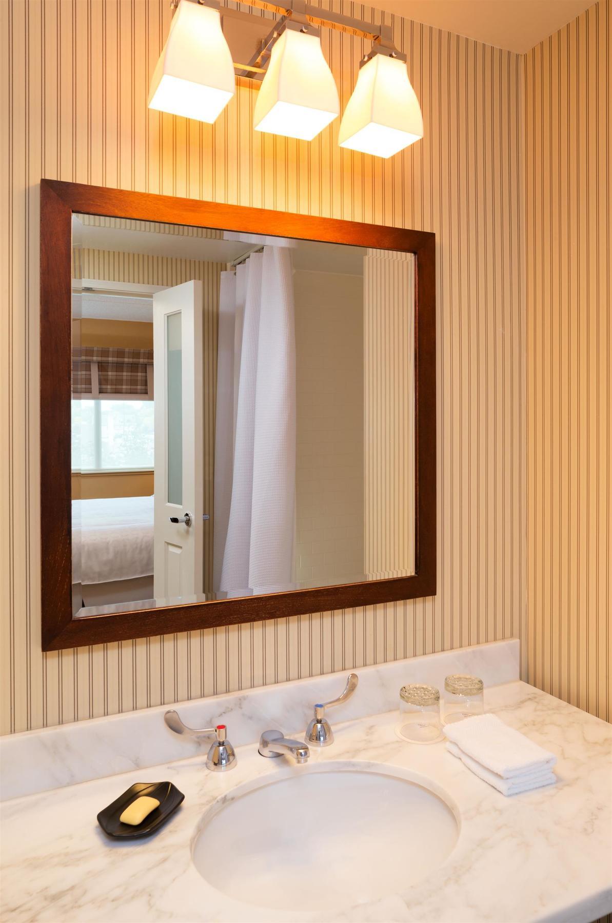 Sheraton Hotel Minneapolis Midtown Екстериор снимка